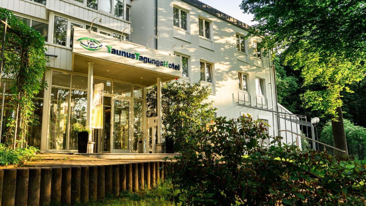 Taunustagungshotel Friedrichsdorf Exterior photo